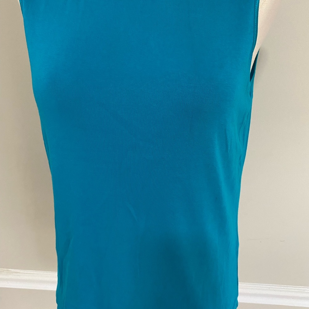 2 Tank Tops Sleeveless M - Picture 4 of 4